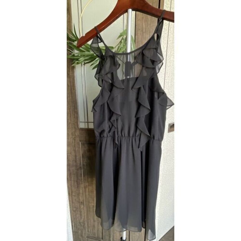 BCBG Generation Women's Ruffled Detail Black Fit and Flare Dress Sz Small‎